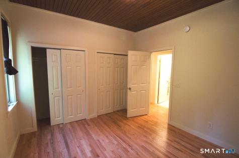 124 Pine Street Waterbury CT 06710