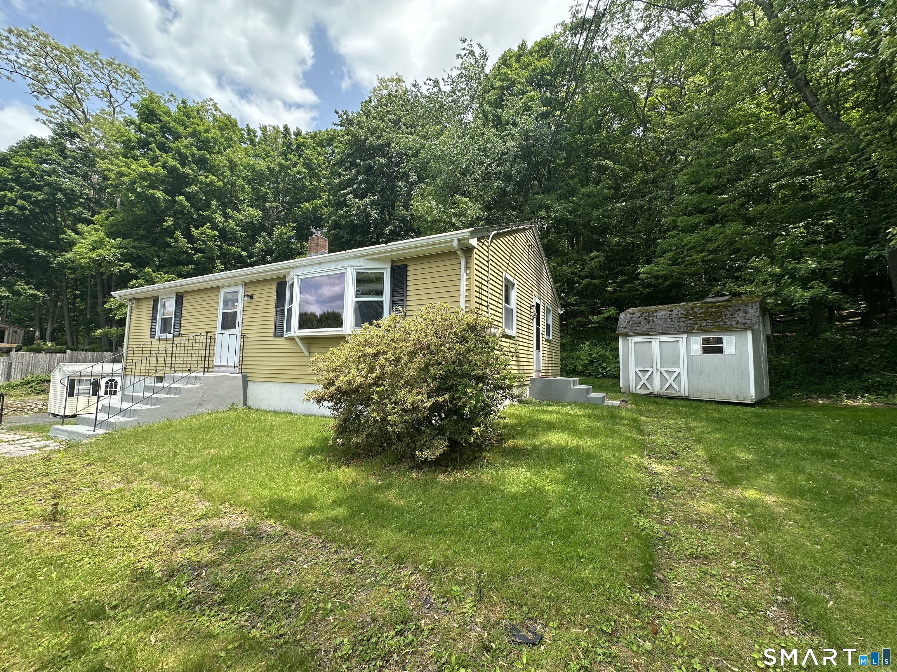 35 High Street Canton CT 06019