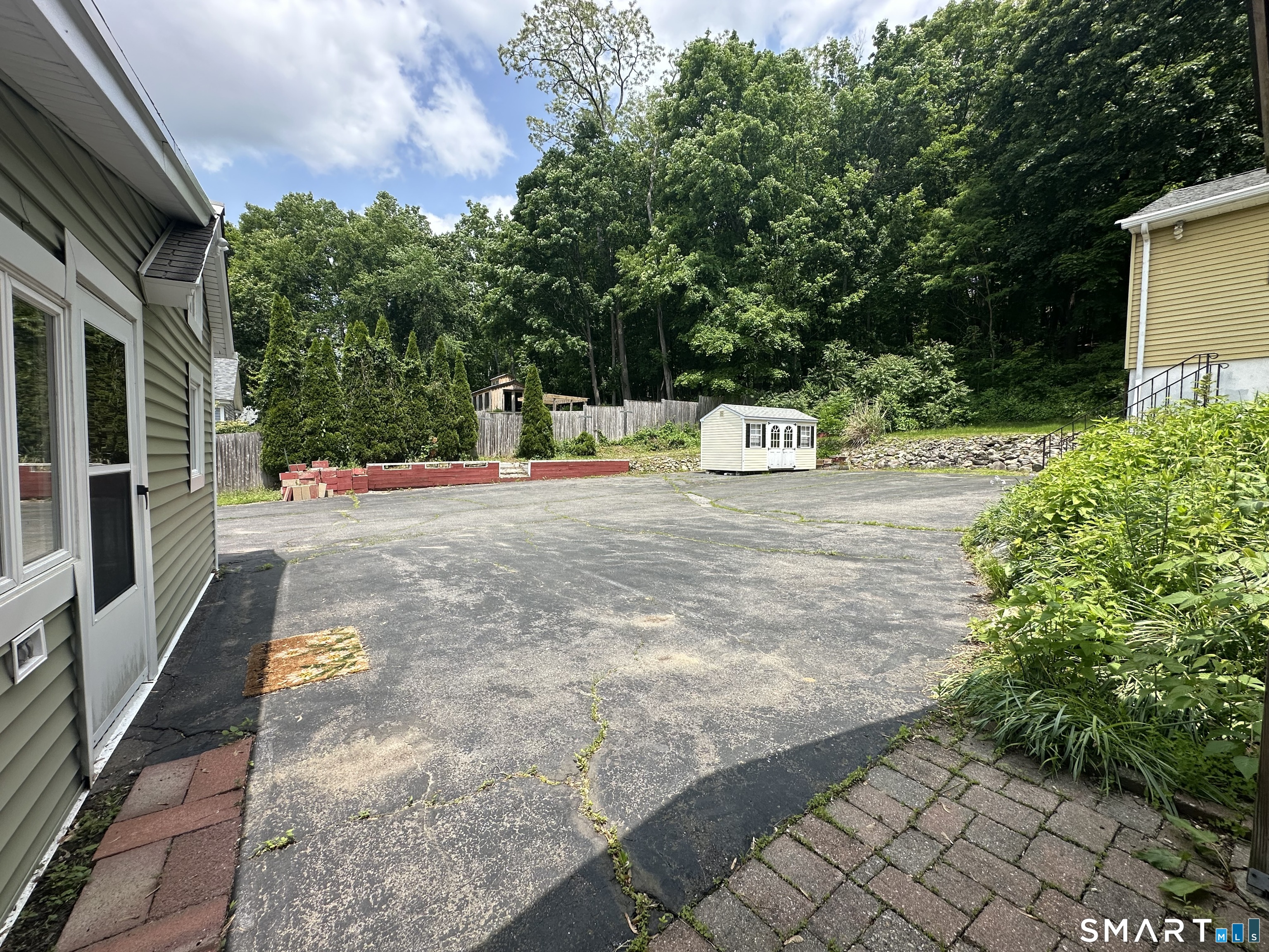 35 High Street Canton CT 06019