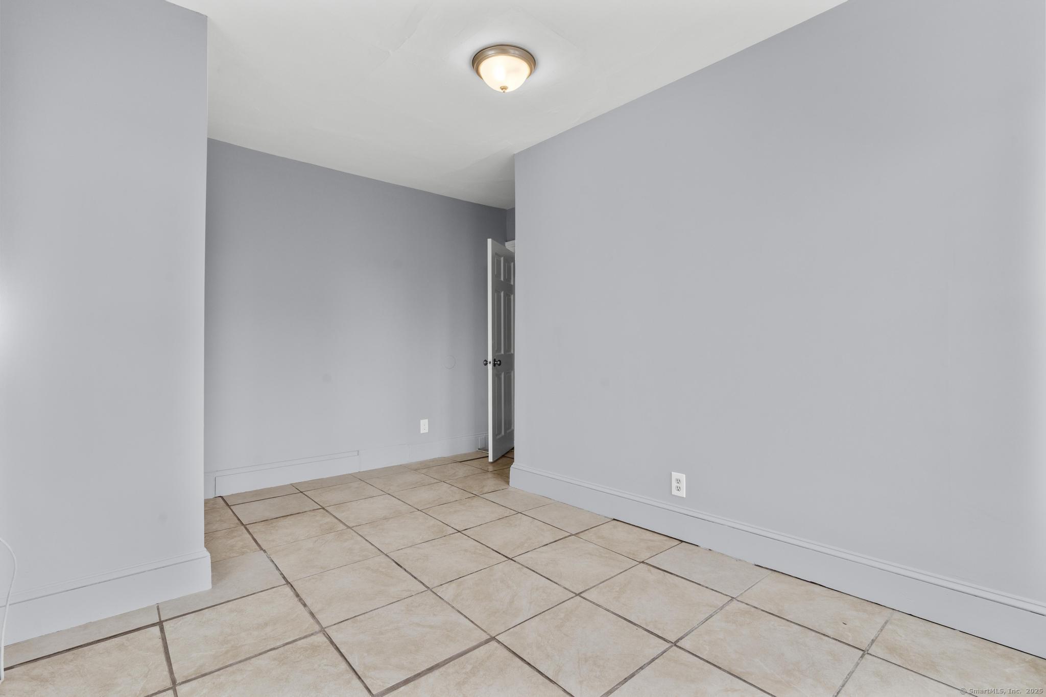 39 Jane Street Bridgeport CT 06608