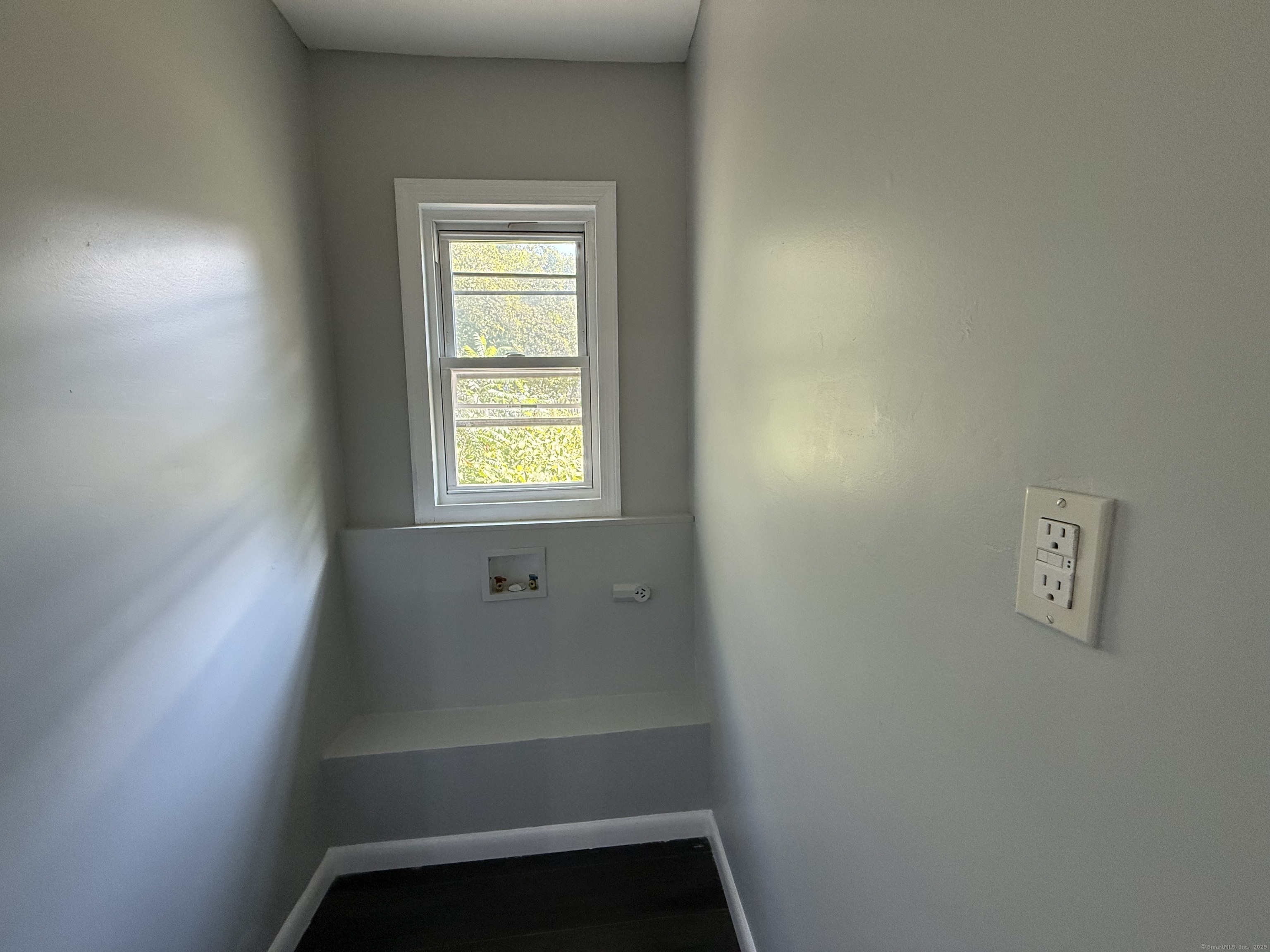 56 Vine Street Waterbury CT 06704