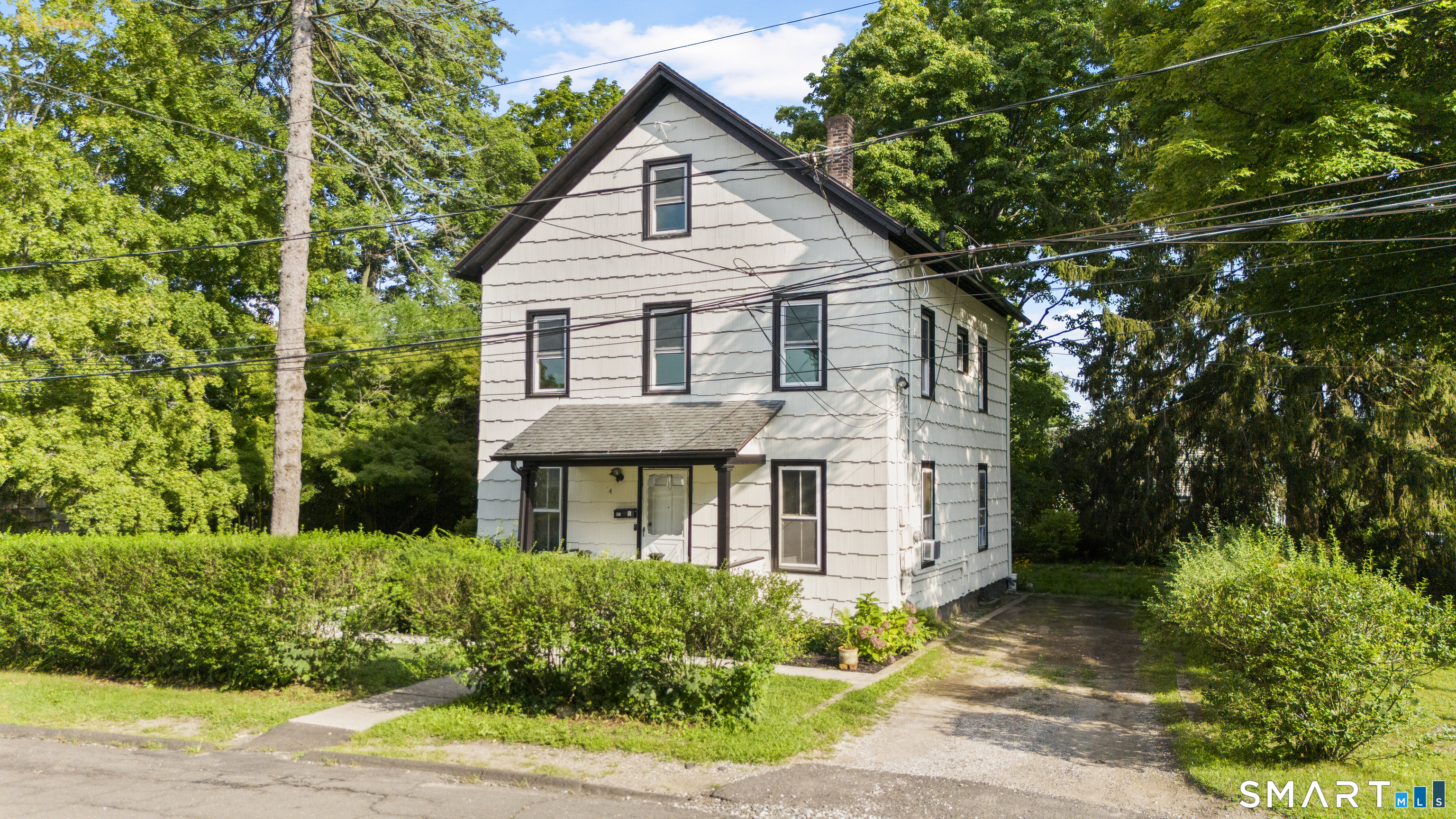 14 Home Place Danbury CT 06810