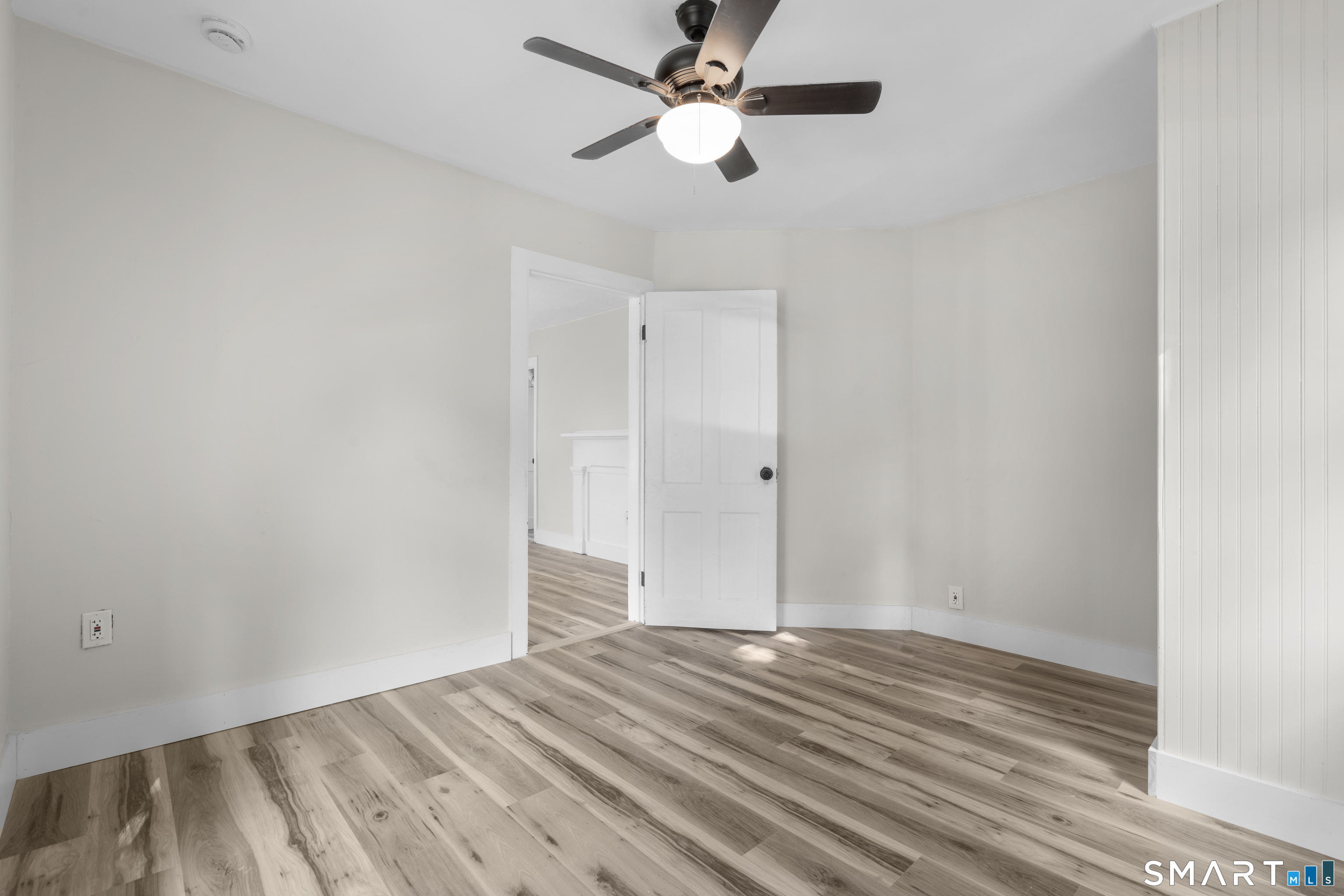14 Home Place Danbury CT 06810