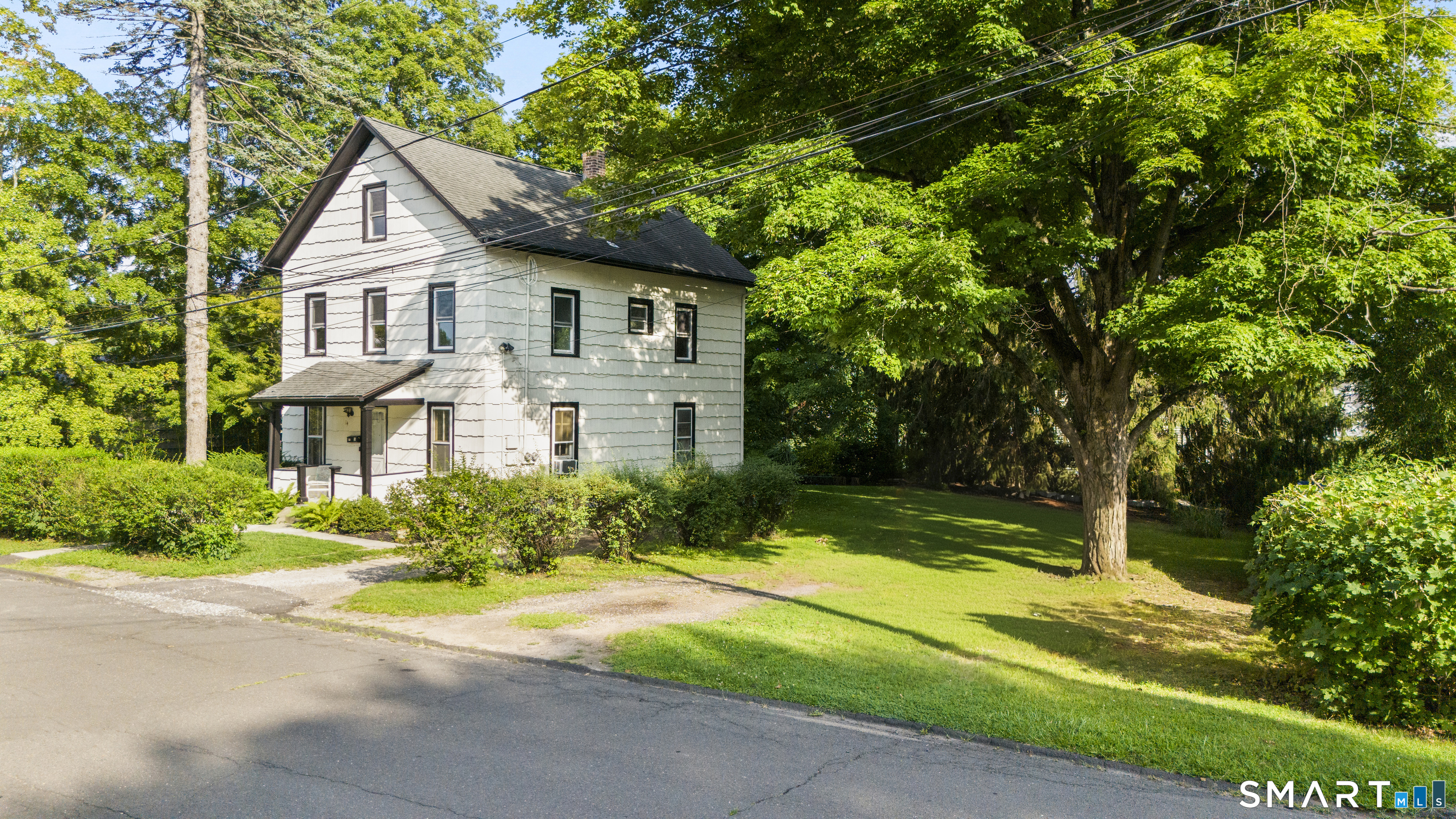 14 Home Place Danbury CT 06810