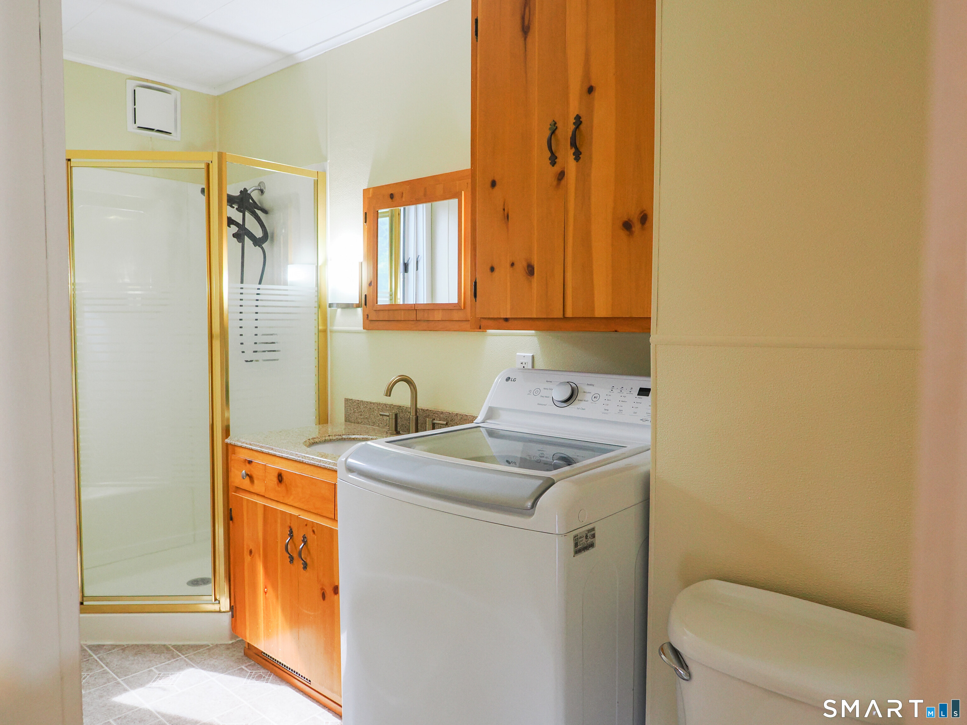 18-20 Brunswick Avenue Plainfield CT 06354