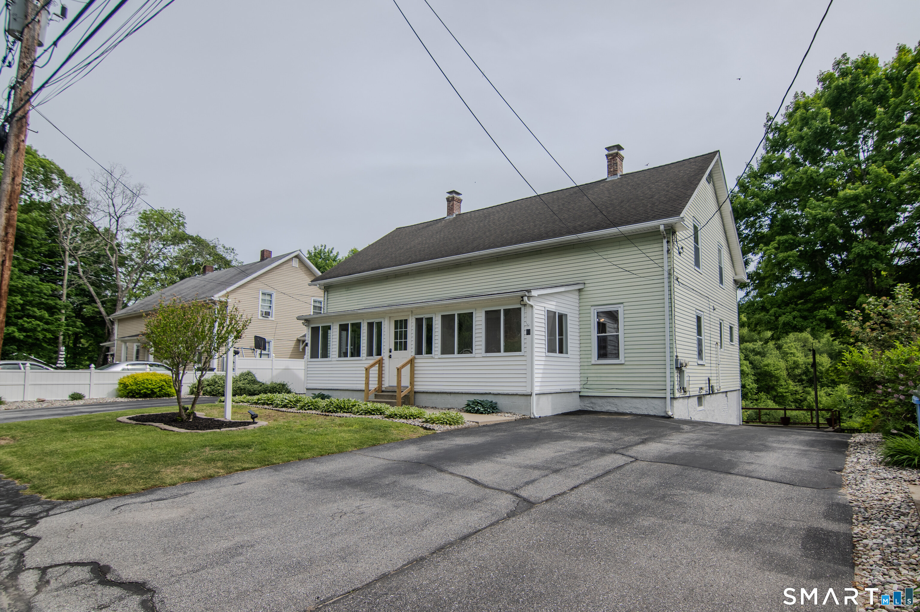 18-20 Brunswick Avenue Plainfield CT 06354