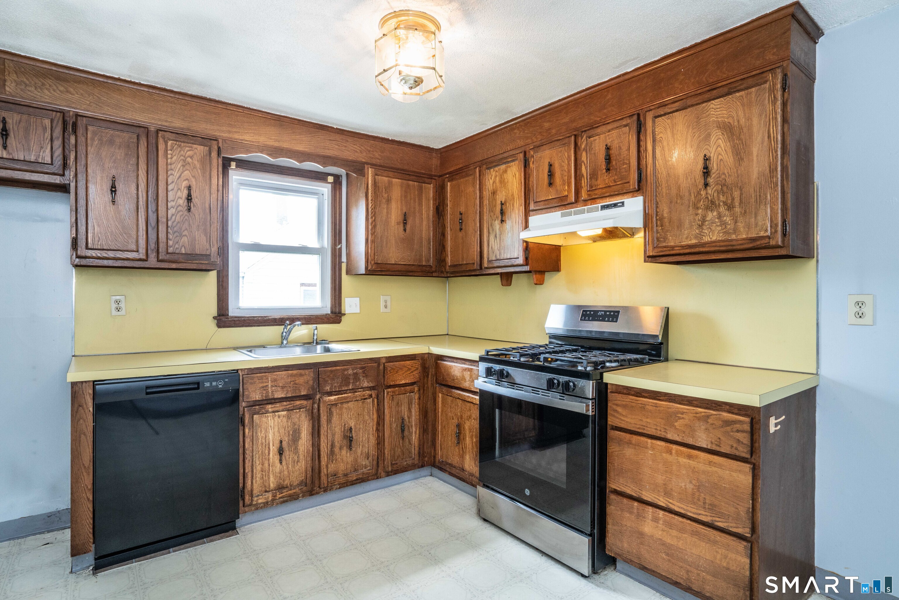 37 Rutherford Street New Britain CT 06051