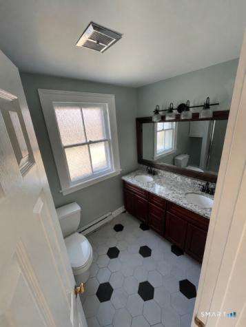 165 Whitfield Street Guilford CT 06437