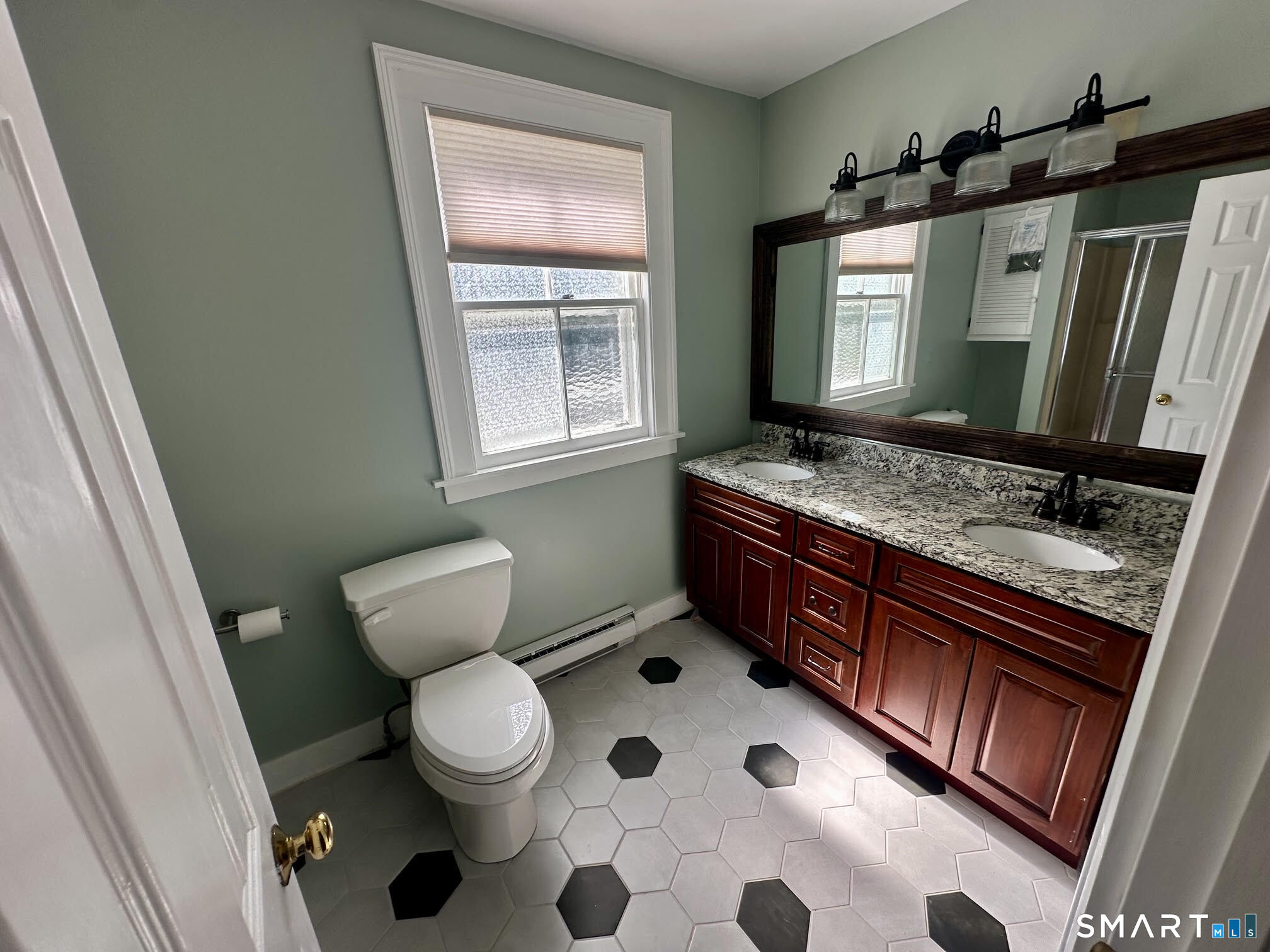 165 Whitfield Street Guilford CT 06437