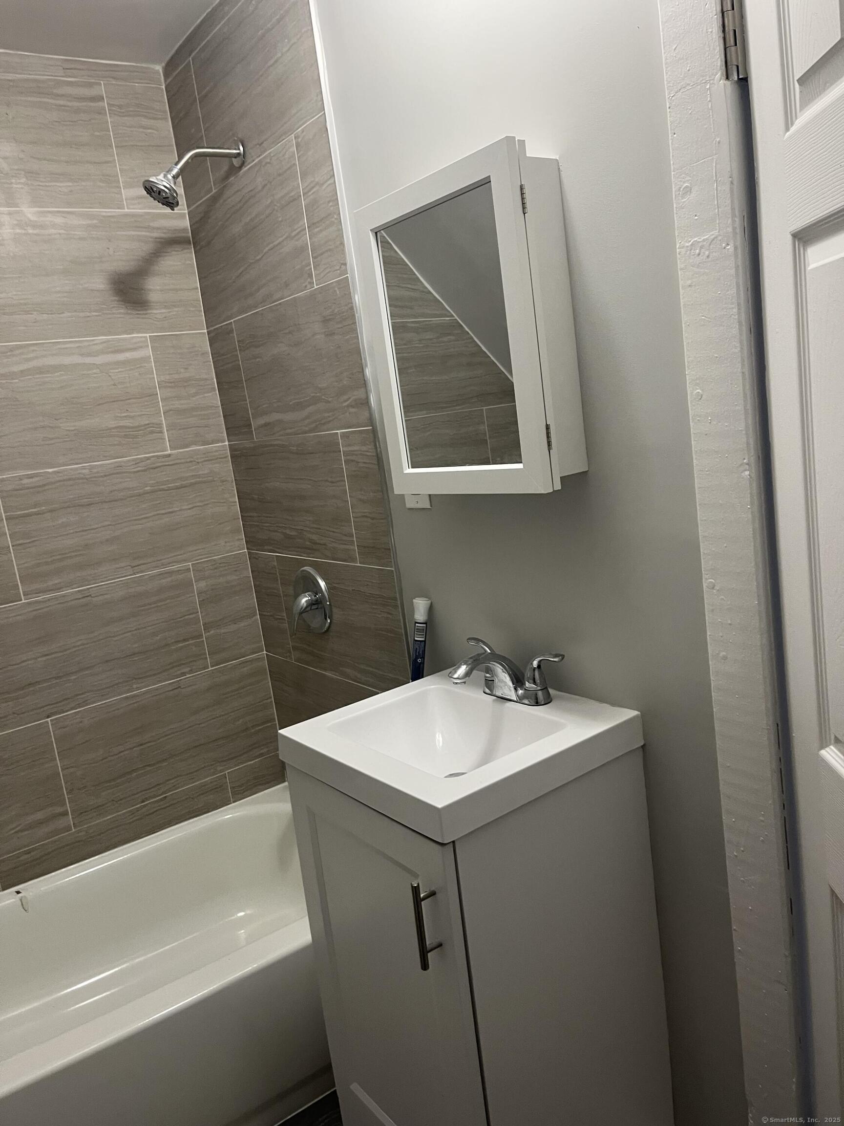 31 Greenwood Street New Haven CT 06519