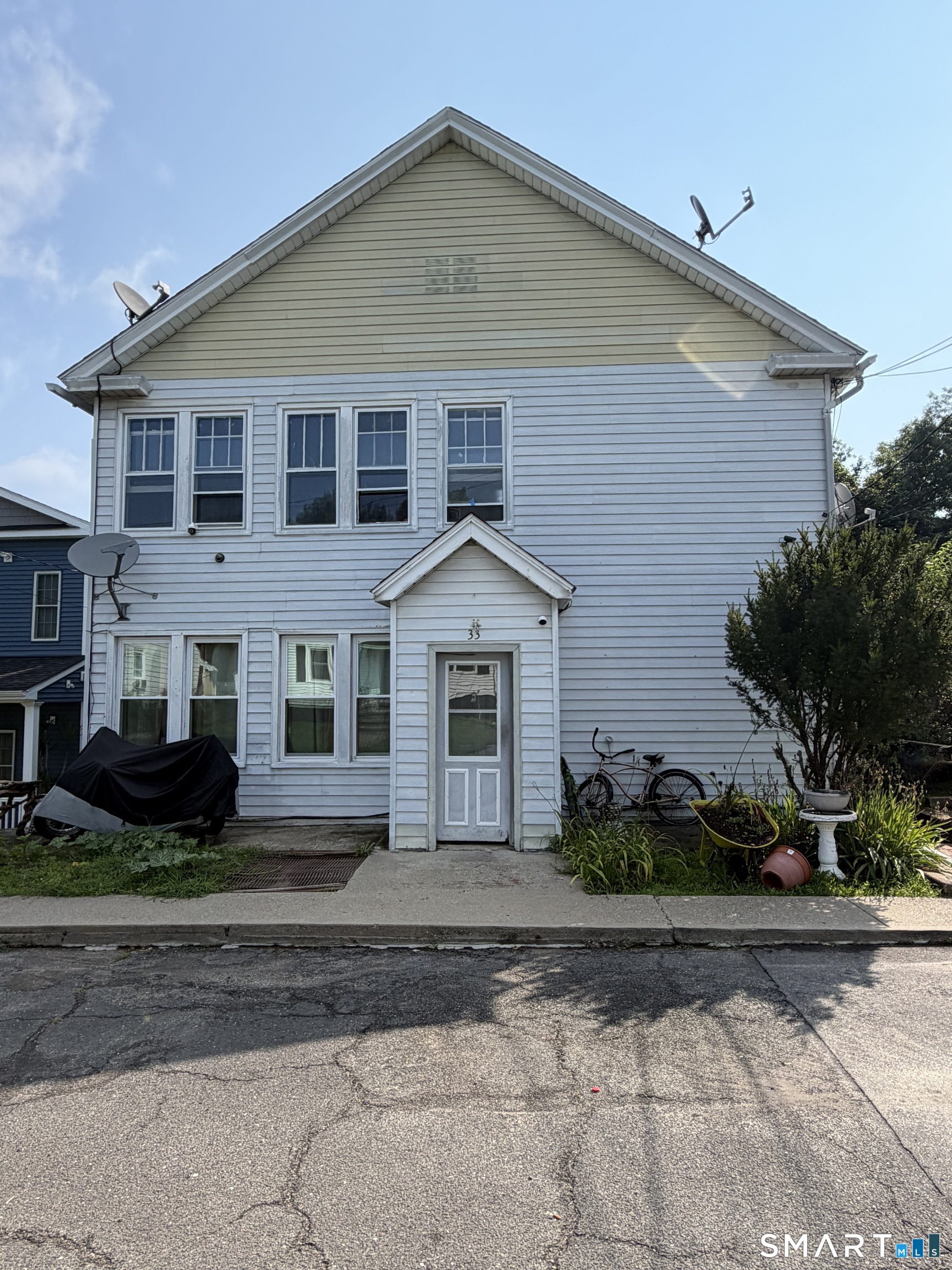33 Vista Place Waterbury CT 06708