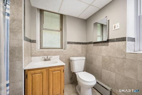 33 Vista Place Waterbury CT 06708