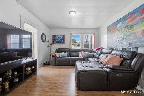 33 Vista Place Waterbury CT 06708