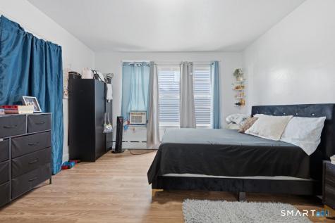 33 Vista Place Waterbury CT 06708