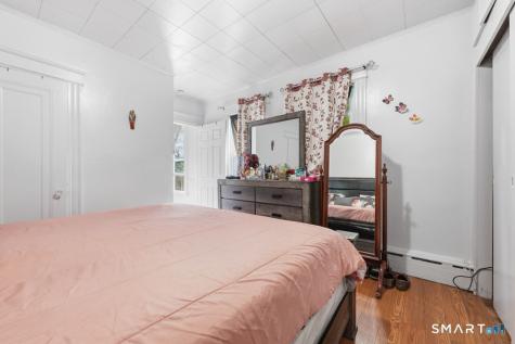 33 Vista Place Waterbury CT 06708