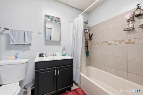 33 Vista Place Waterbury CT 06708