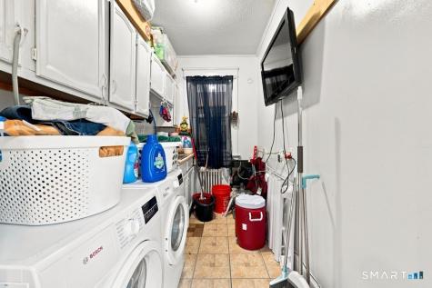 33 Vista Place Waterbury CT 06708