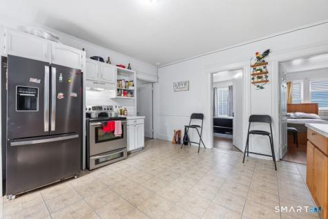 33 Vista Place Waterbury CT 06708