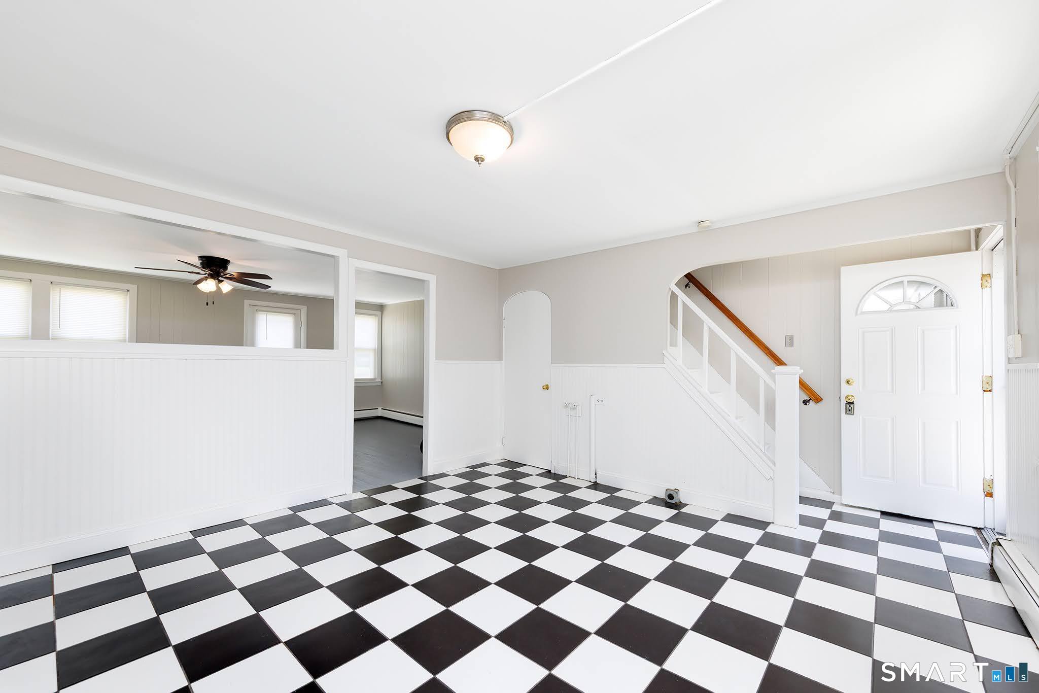17-19 North Chestnut Street Plainfield CT 06387
