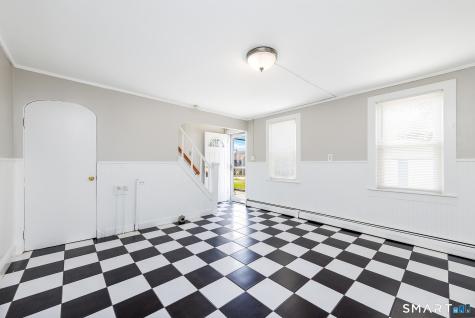 17-19 North Chestnut Street Plainfield CT 06387