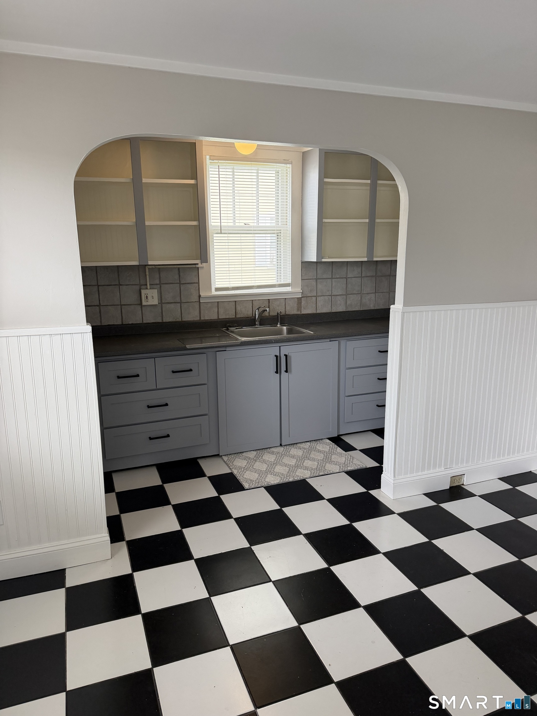 17-19 North Chestnut Street Plainfield CT 06387