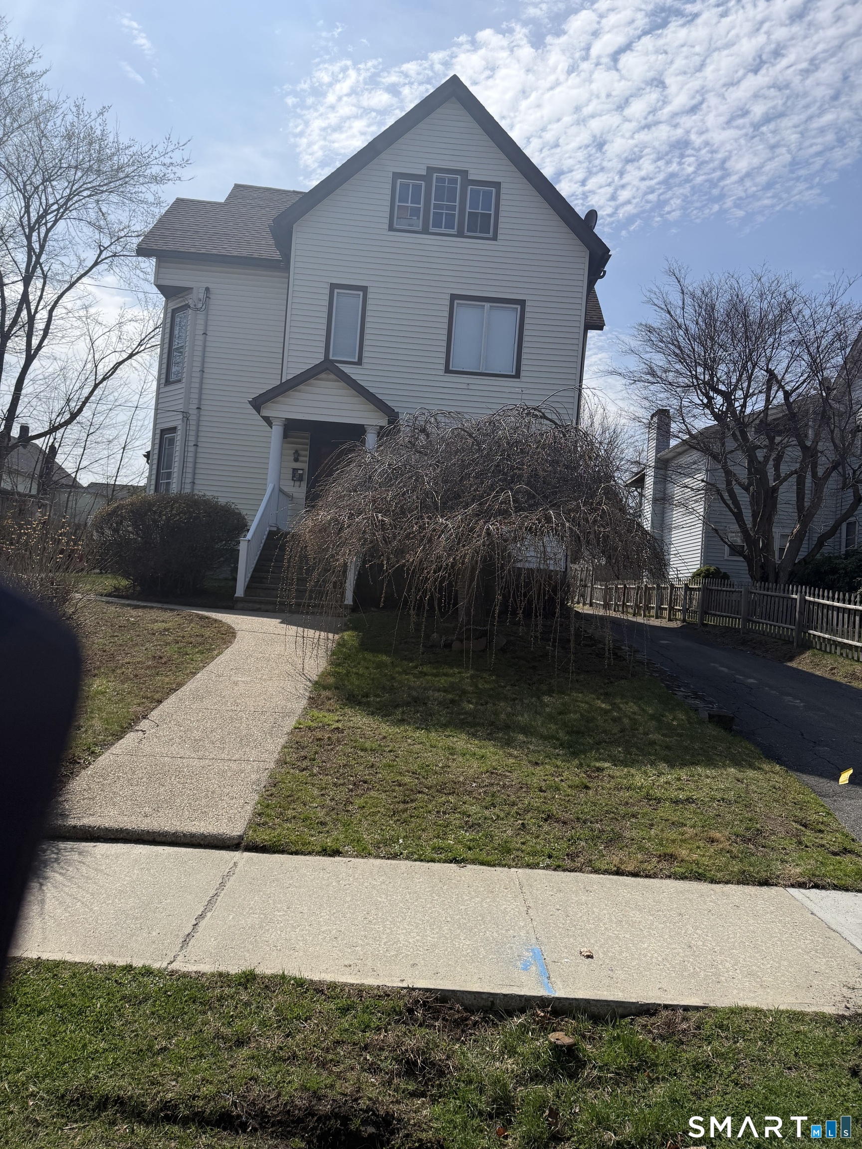 16 Mcdermott Street Danbury CT 06810