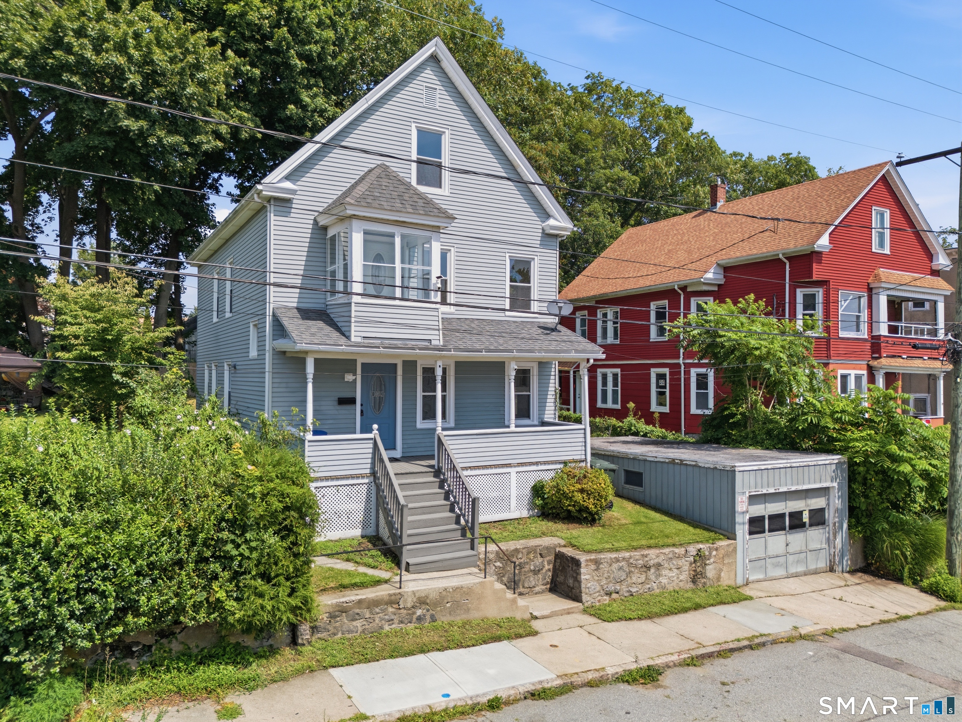 35 Moore Avenue New London CT 06320