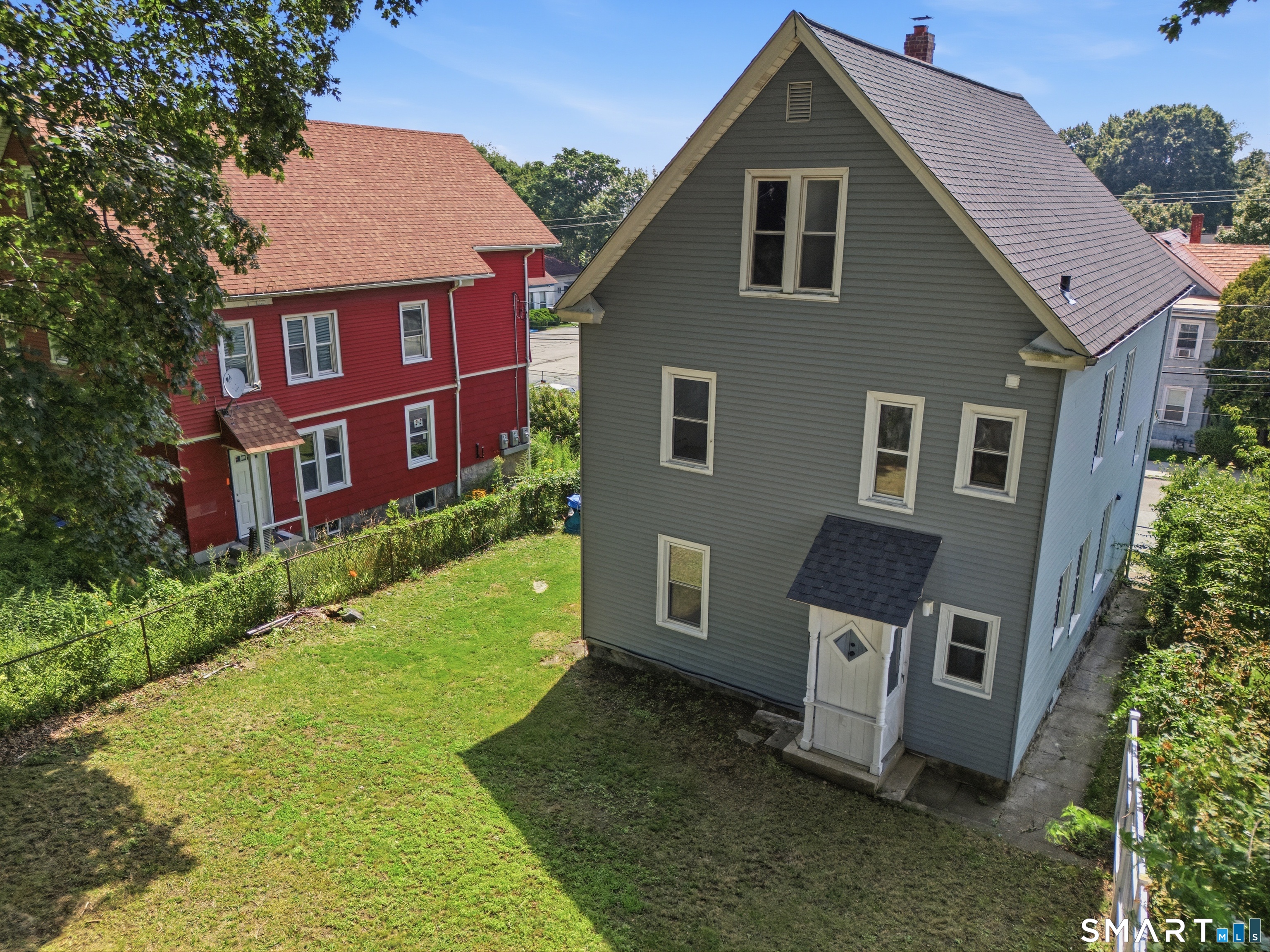 35 Moore Avenue New London CT 06320