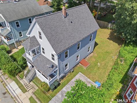 35 Moore Avenue New London CT 06320