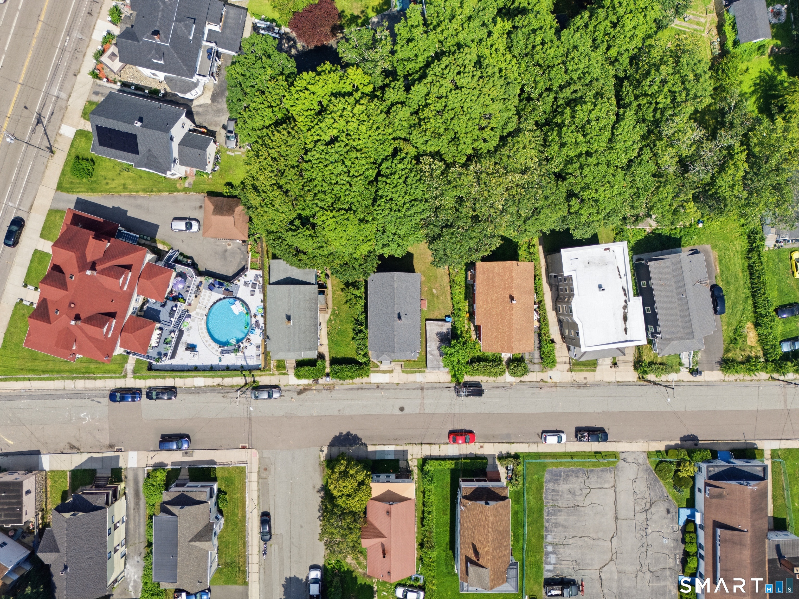 35 Moore Avenue New London CT 06320