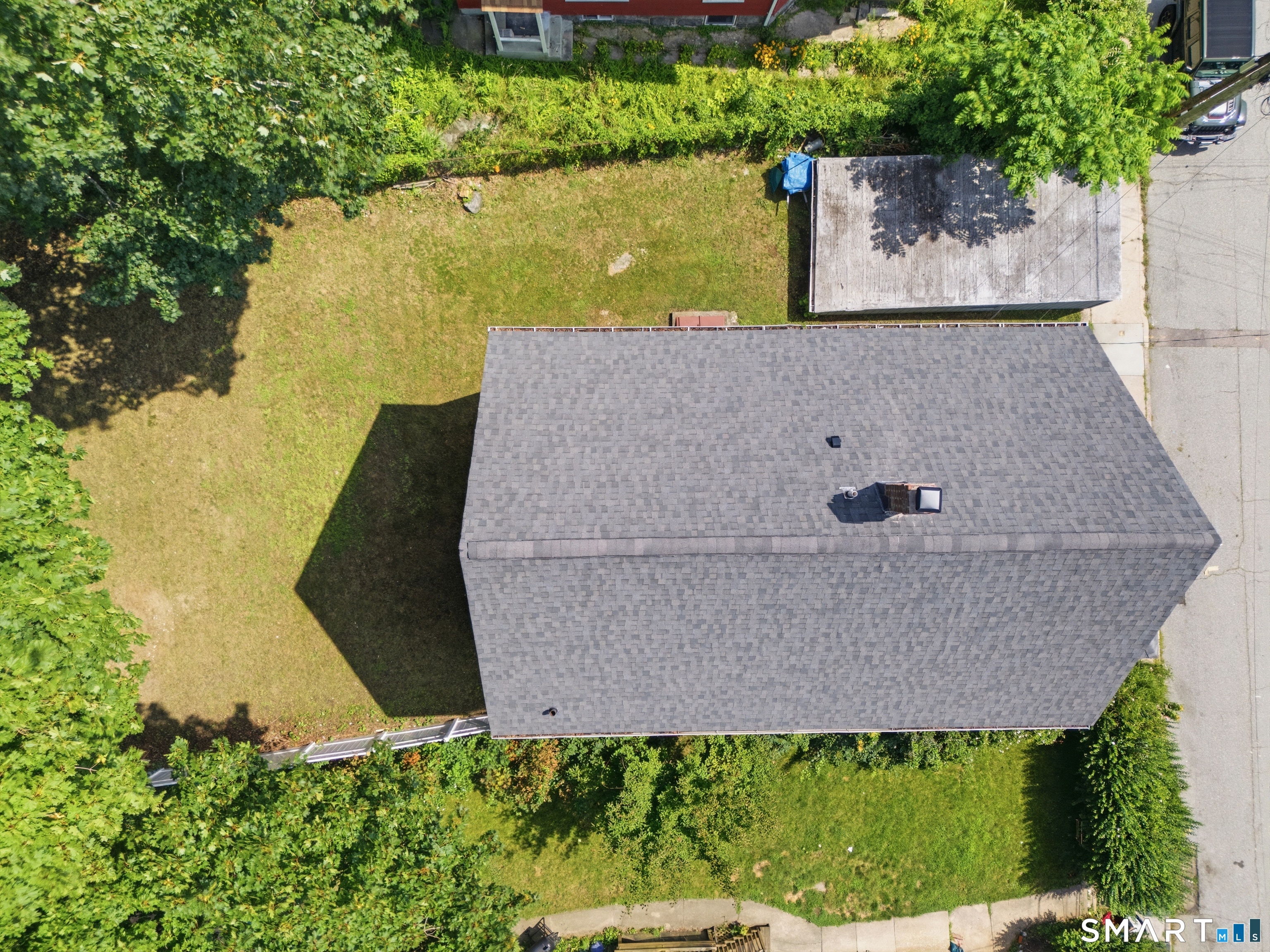 35 Moore Avenue New London CT 06320