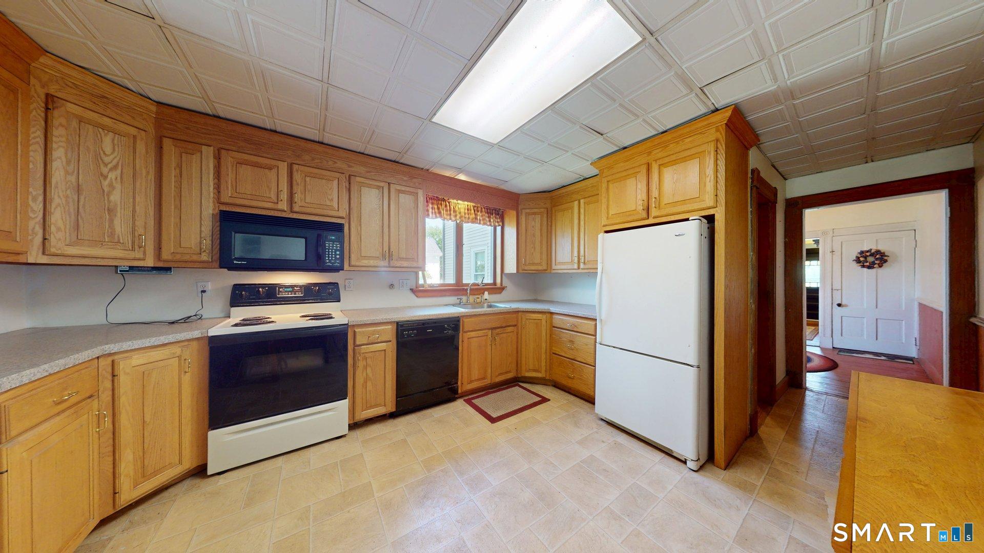 82 Main Street East Windsor CT 06016
