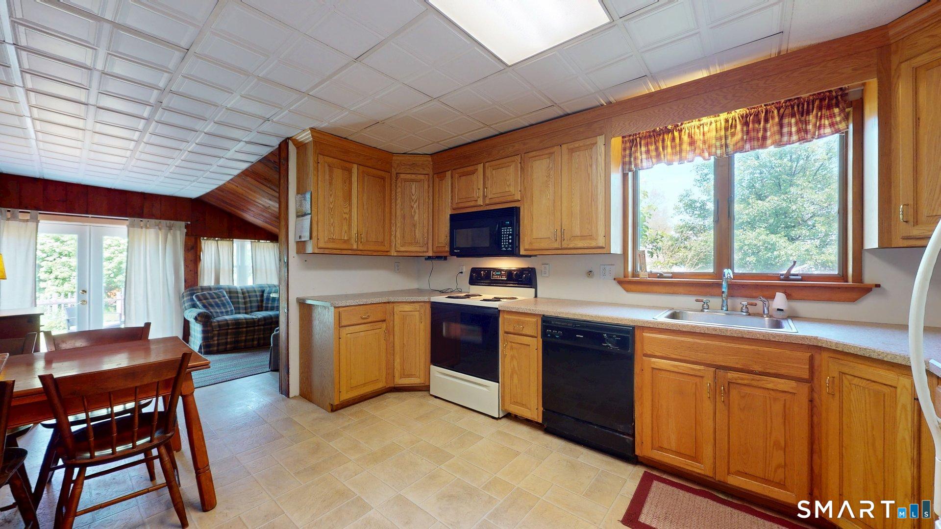 82 Main Street East Windsor CT 06016