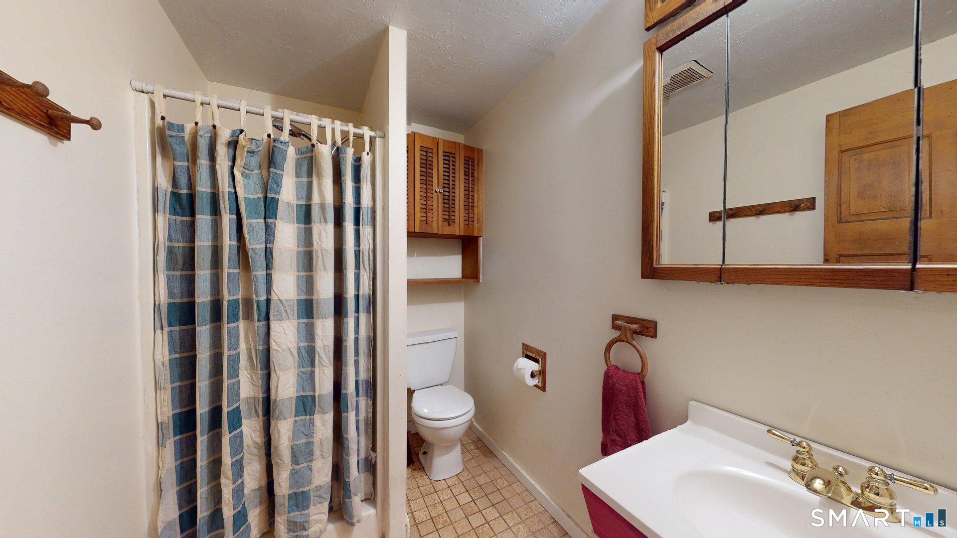 82 Main Street East Windsor CT 06016