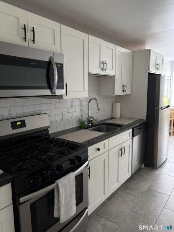 433 Thompson Street Stratford CT 06615