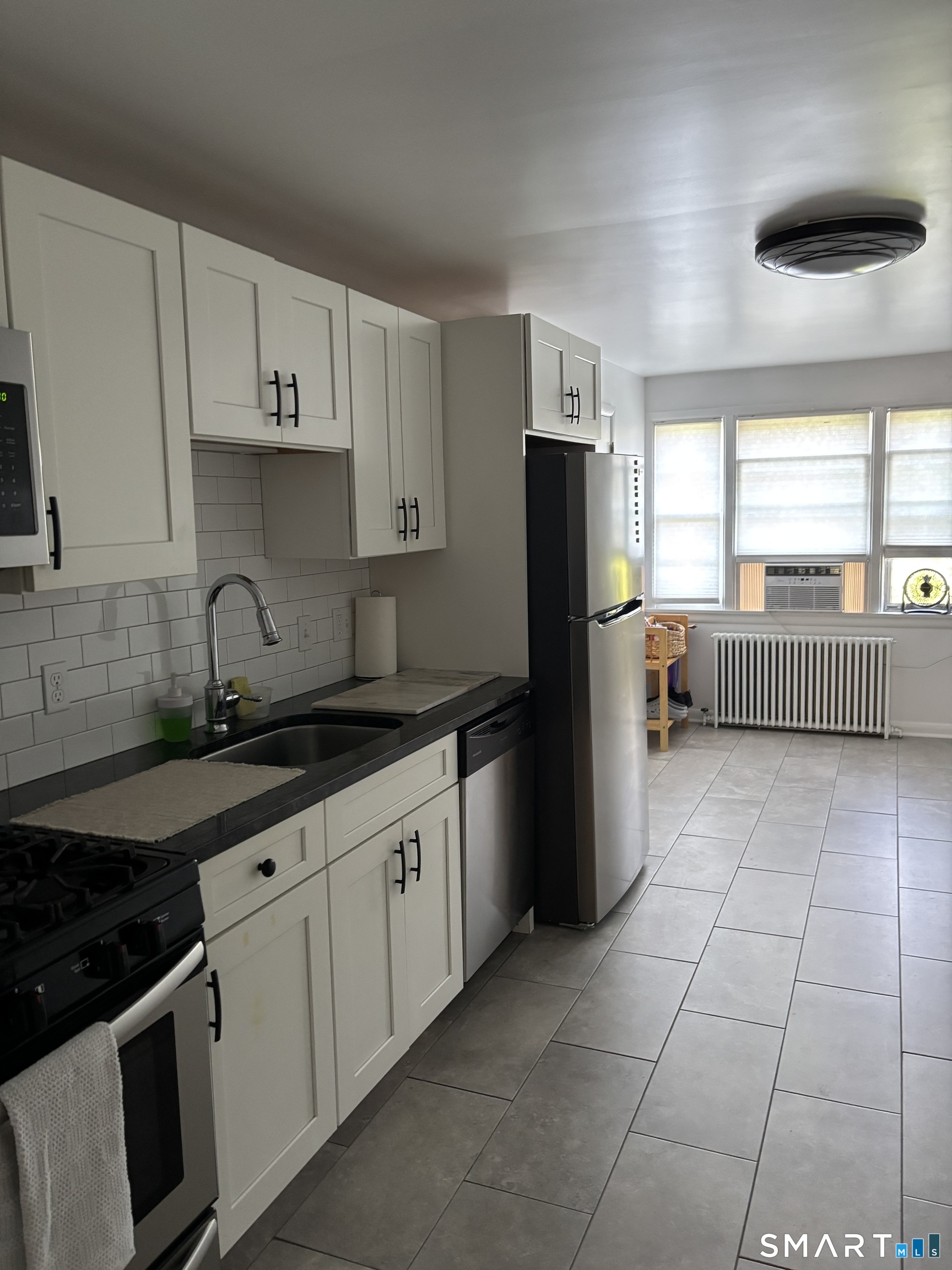 433 Thompson Street Stratford CT 06615