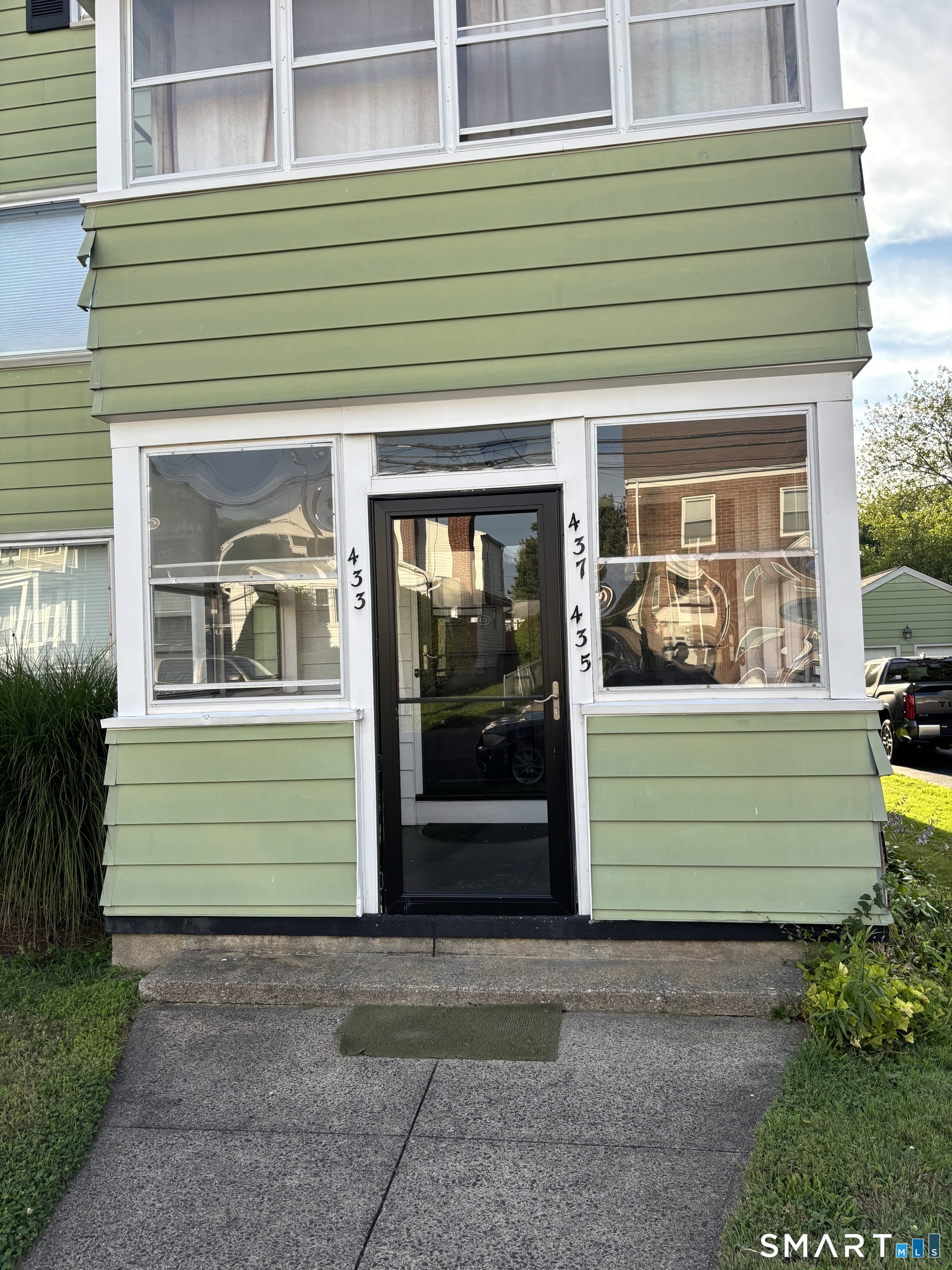 433 Thompson Street Stratford CT 06615