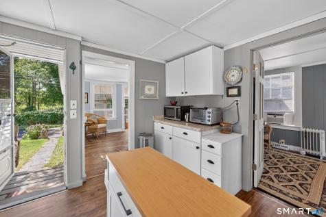 190 Giants Neck Road East Lyme CT 06357