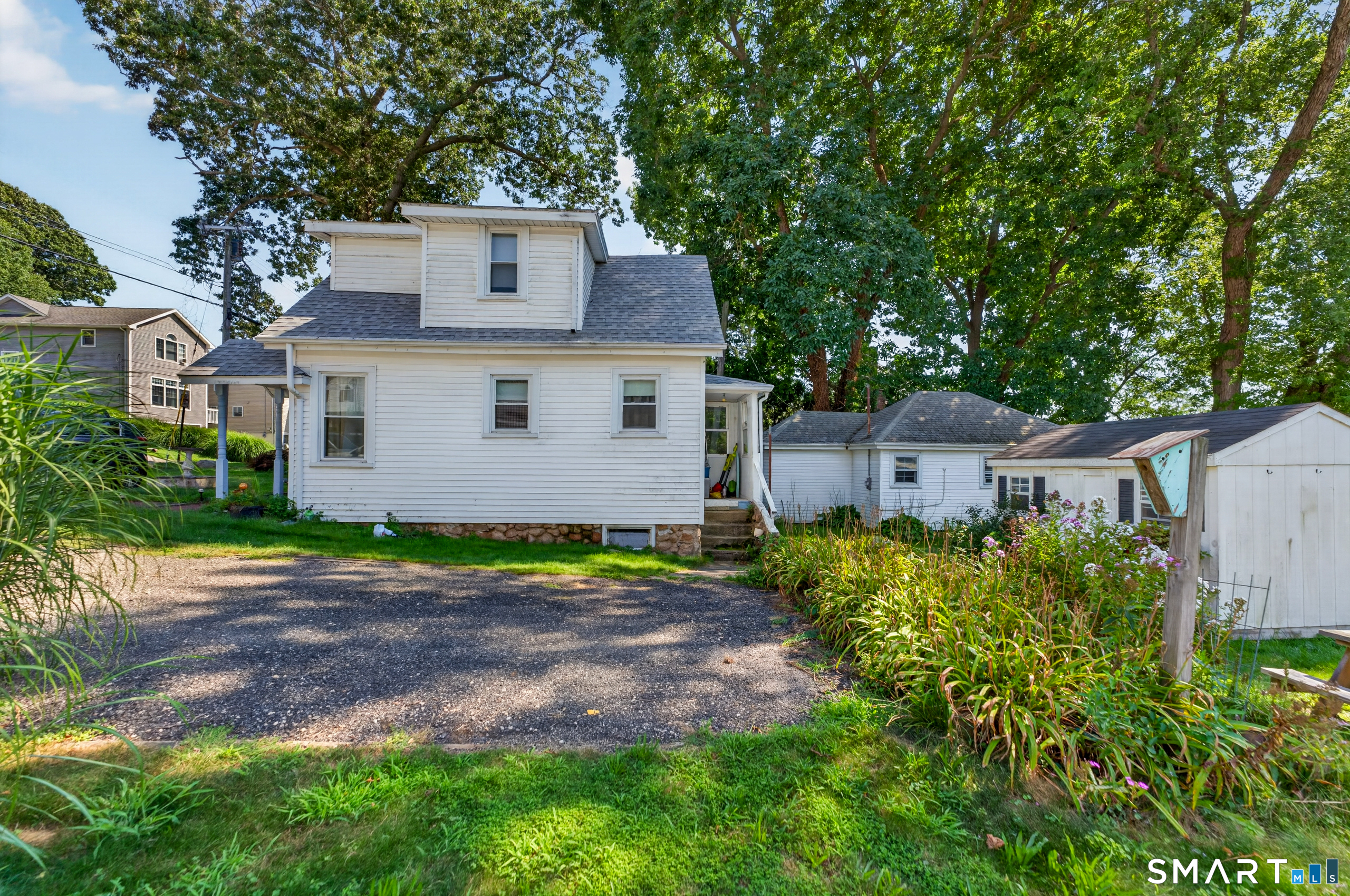 190 Giants Neck Road East Lyme CT 06357