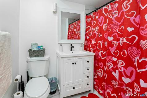 18 Grandview Avenue Danbury CT 06810