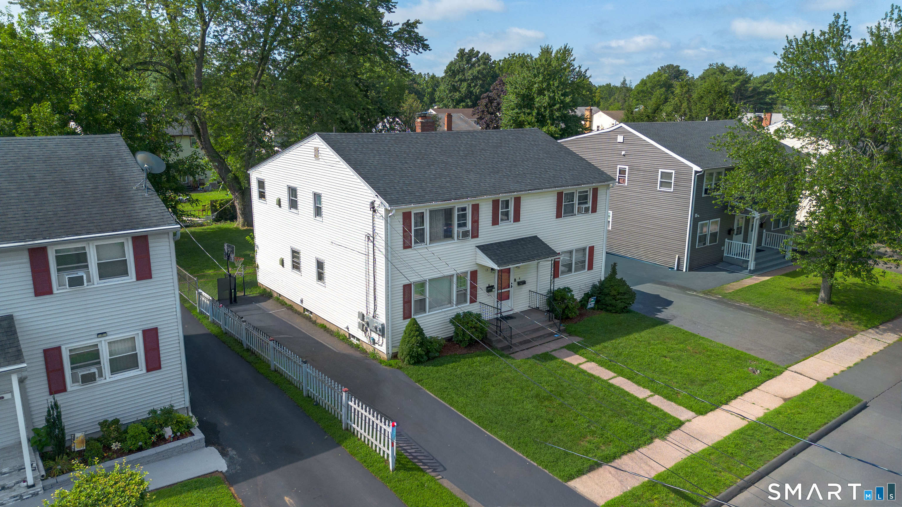15-17 Leichtner Drive East Hartford CT 06108