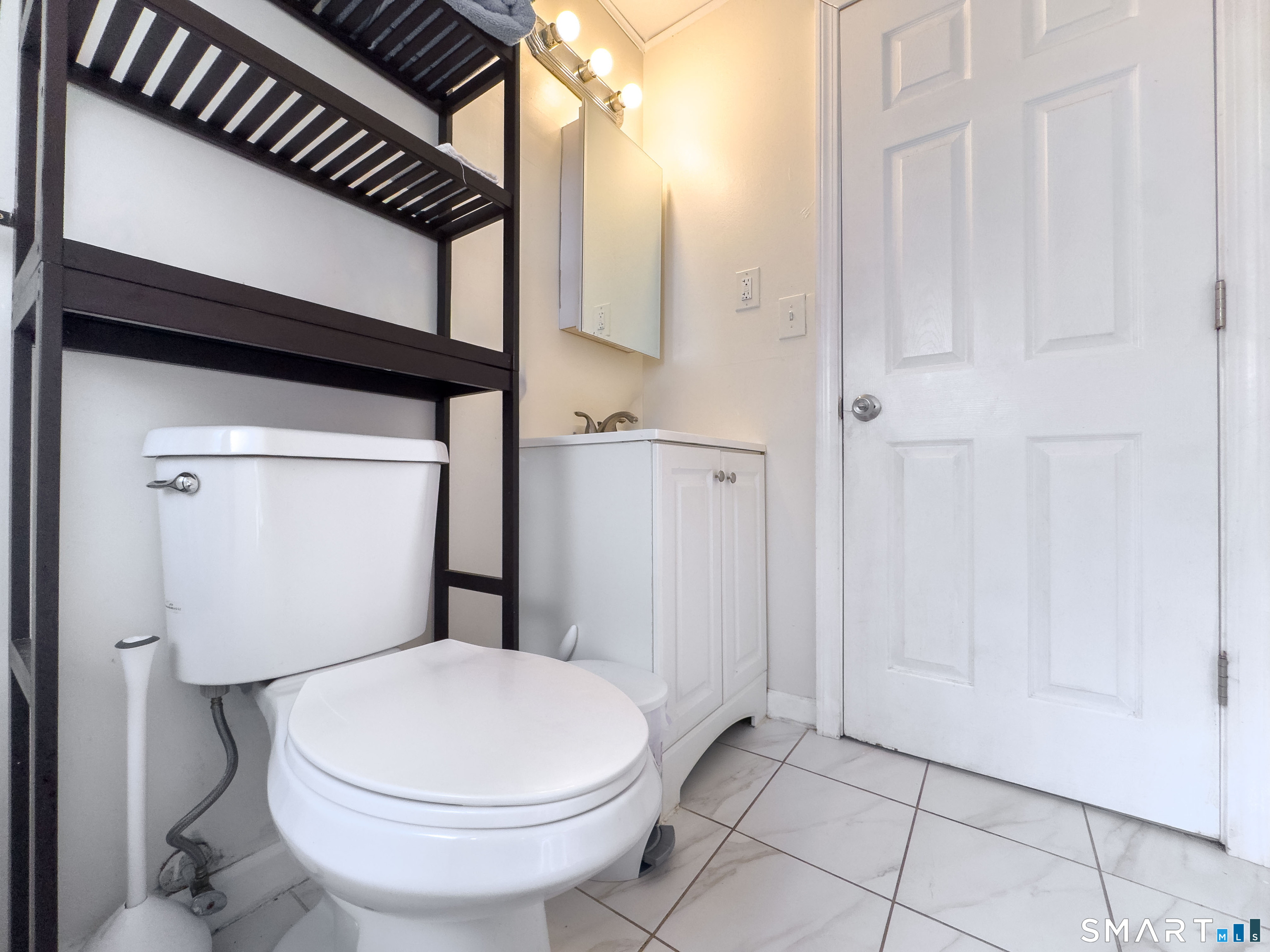 15-17 Leichtner Drive East Hartford CT 06108