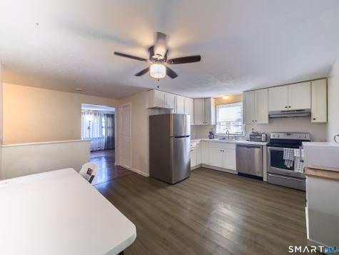 15-17 Leichtner Drive East Hartford CT 06108