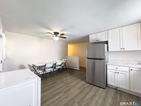 15-17 Leichtner Drive East Hartford CT 06108