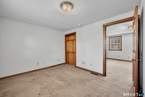 68 Village Street North Haven CT 06473