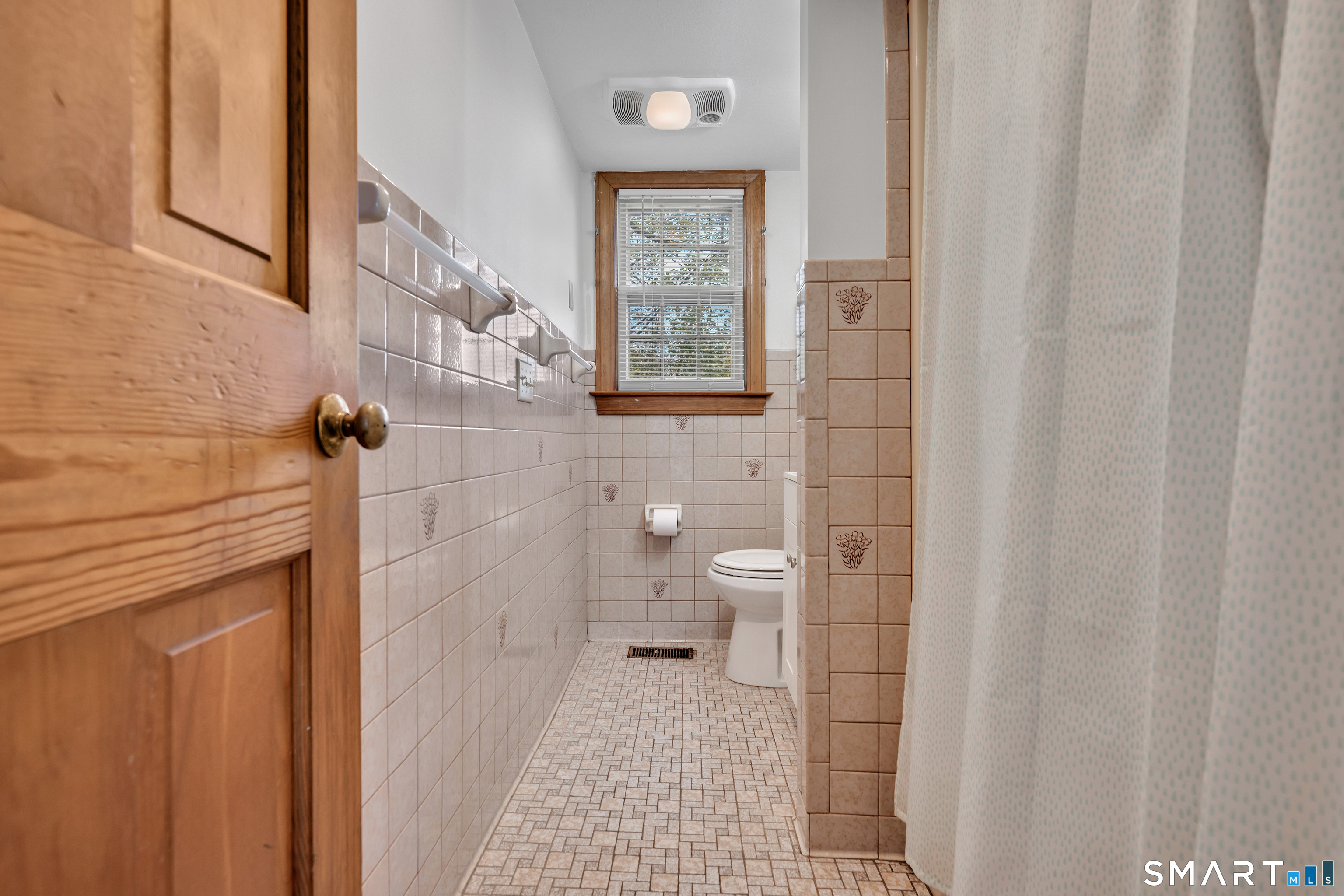 68 Village Street North Haven CT 06473