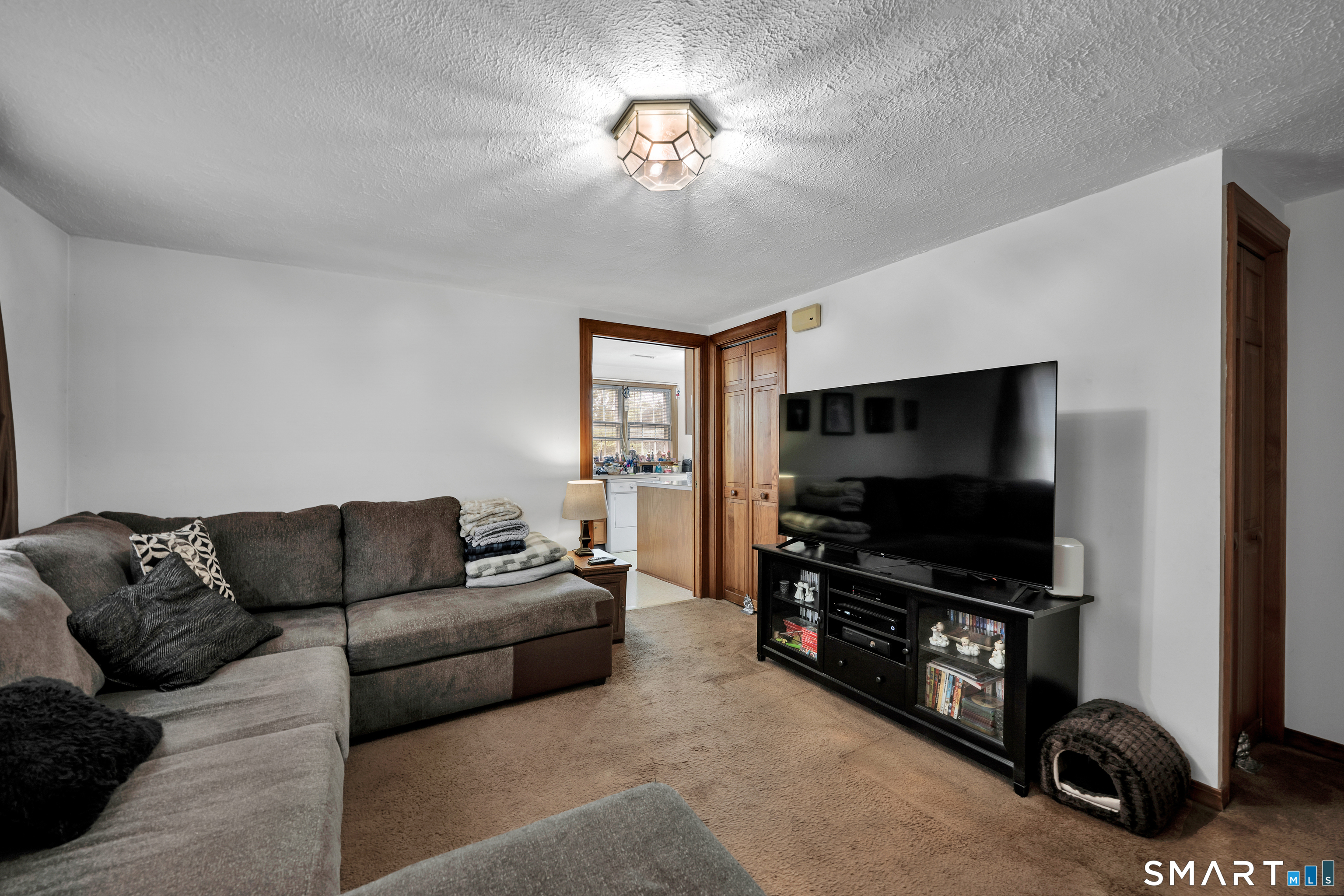 68 Village Street North Haven CT 06473