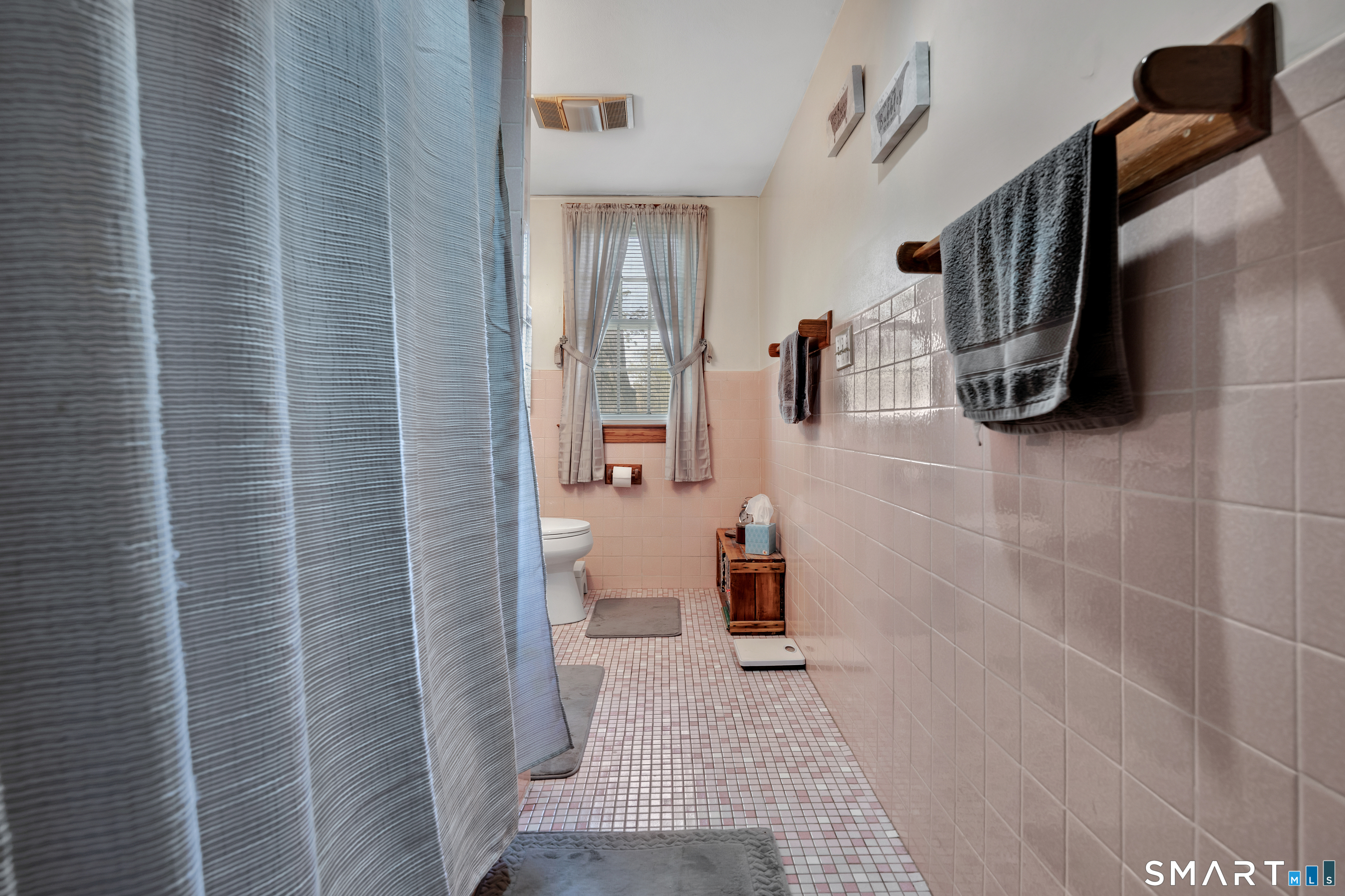 68 Village Street North Haven CT 06473
