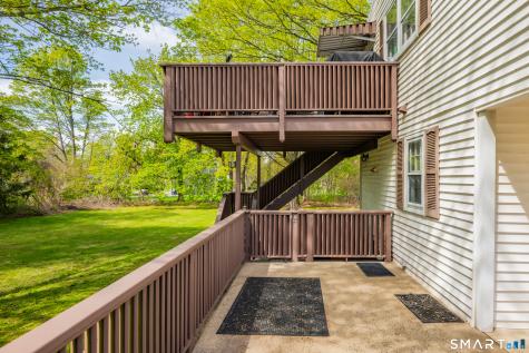 68 Village Street North Haven CT 06473