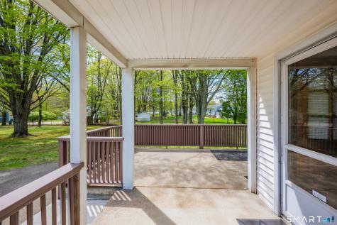 68 Village Street North Haven CT 06473
